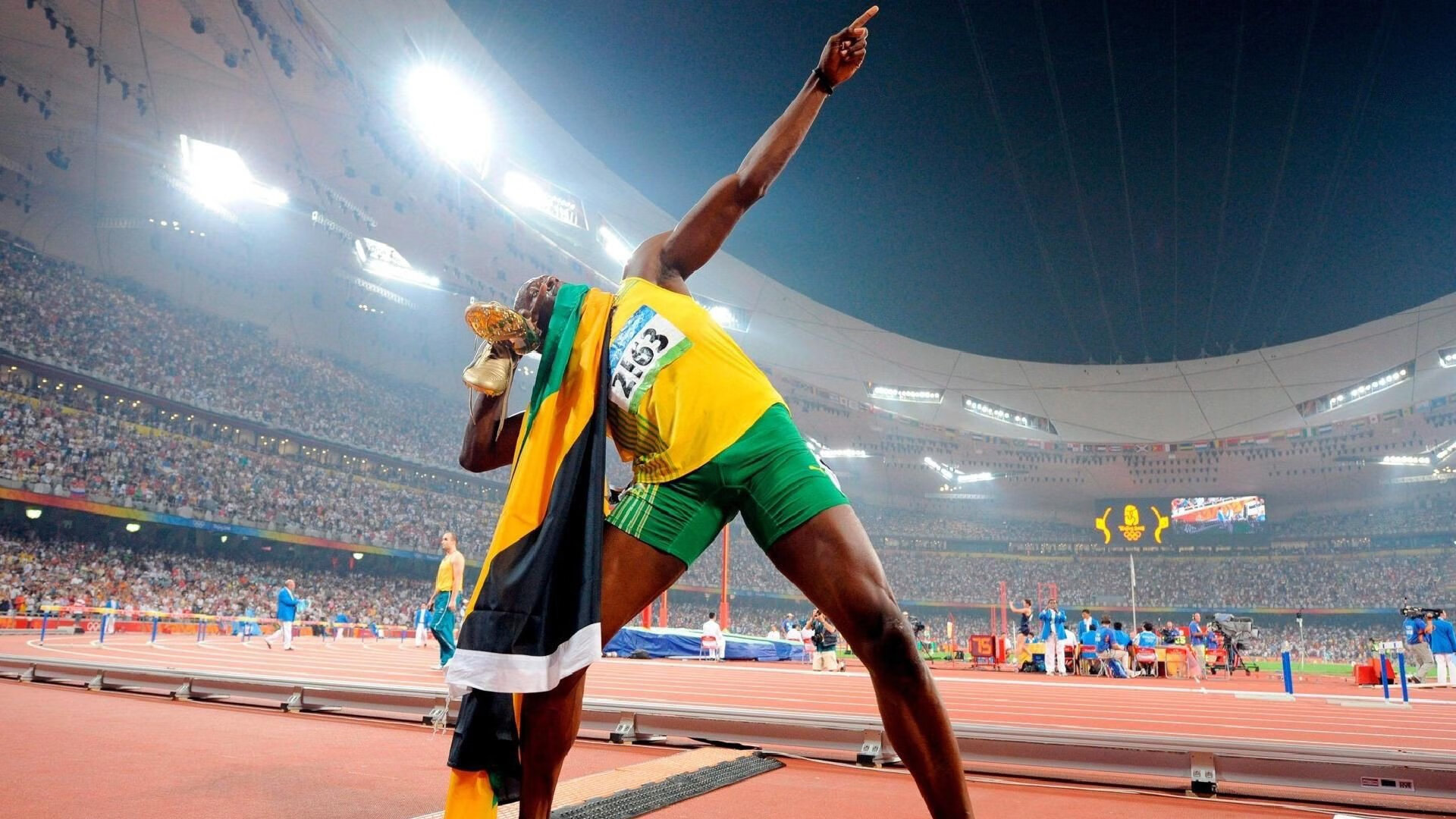 场馆氛围营造成功观众热情高涨助力球队全力以赴，场地氛围营造方案